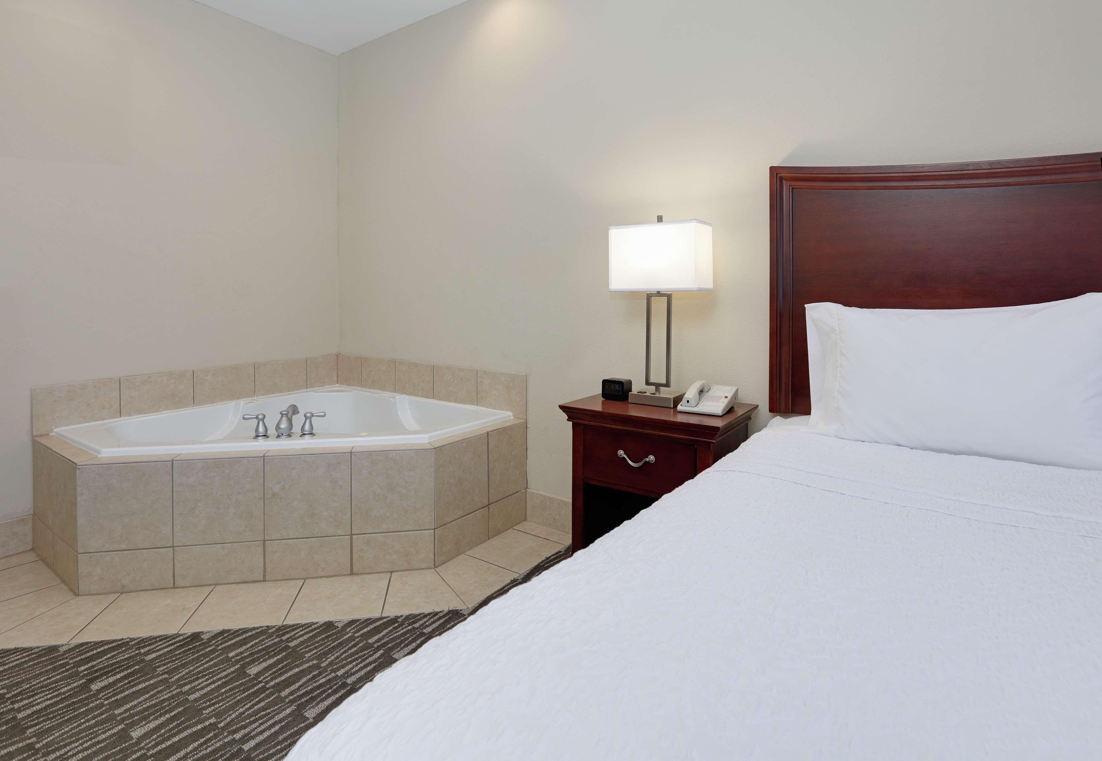 Hampton Inn & Suites Southern Pines-Pinehurst Aberdeen Exterior foto